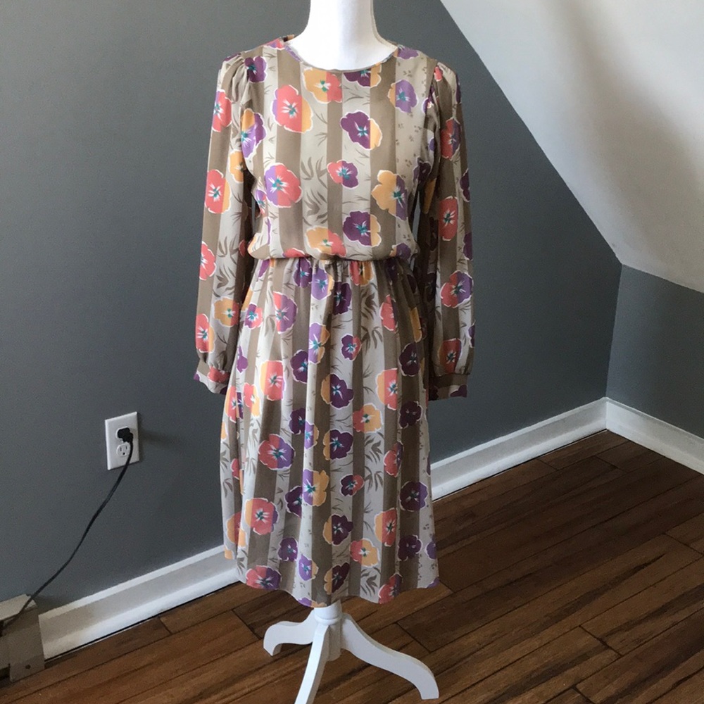 Early spring cocktail dress 🌷🥂